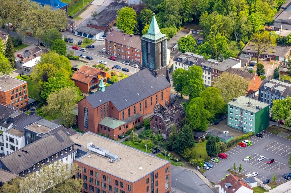 Luftbild Herne - Kirchengebäude der St. Marien Eickel in Herne im Bundesland Nordrhein-Westfalen, Deutschland