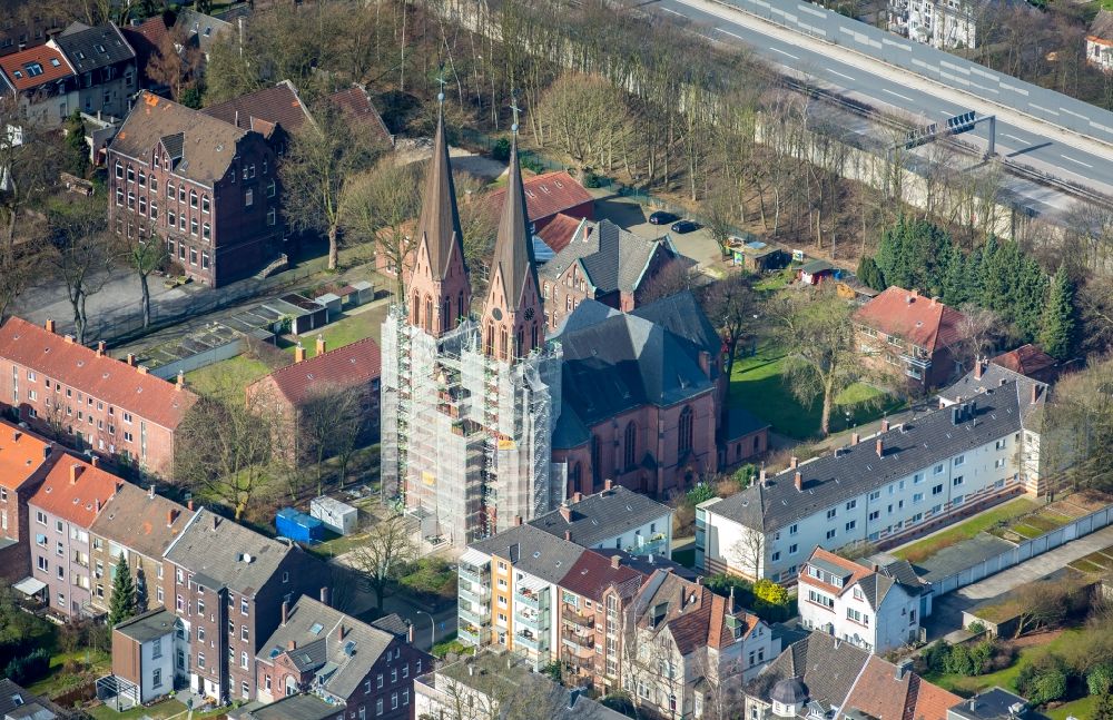 Luftbild Herne - Kirchengebäude der St.-Marien-Kirche an der Bismarckstraße in Herne im Bundesland Nordrhein-Westfalen, Deutschland