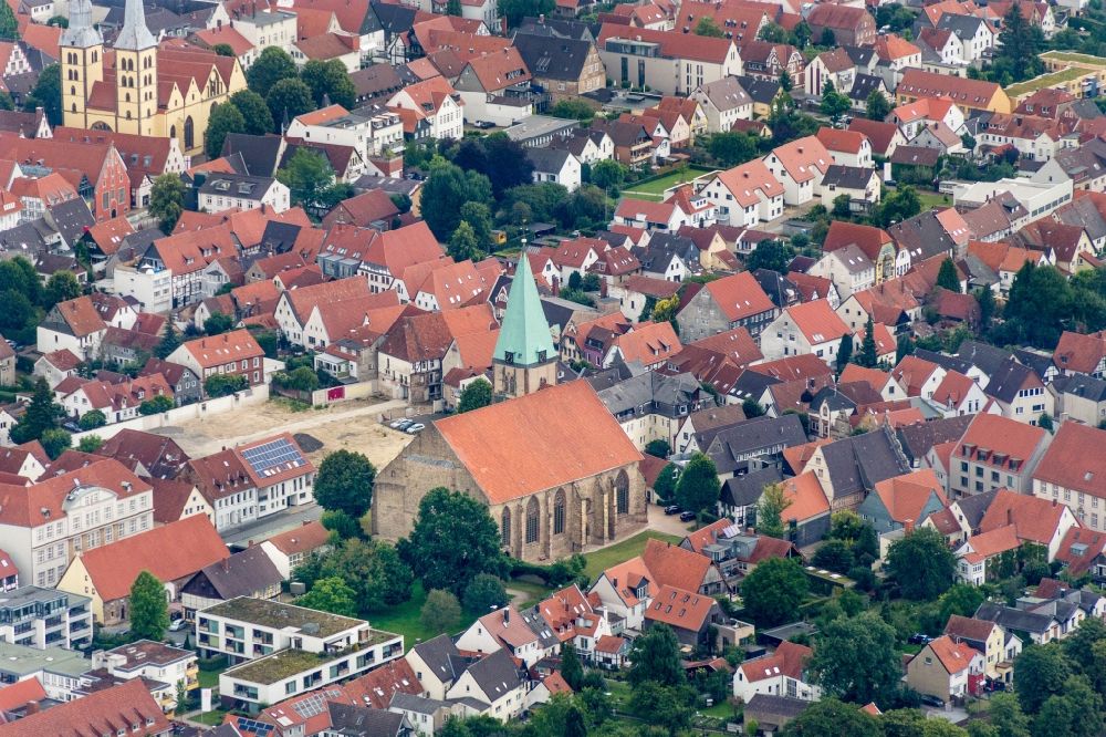 Luftbild Lemgo - Kirchengebäude St. Marien in Lemgo im Bundesland Nordrhein-Westfalen, Deutschland