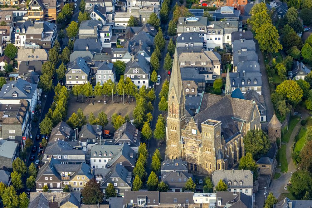 Luftbild Olpe - Kirchengebäude St.-Martinus-Kirche in Olpe im Bundesland Nordrhein-Westfalen, Deutschland