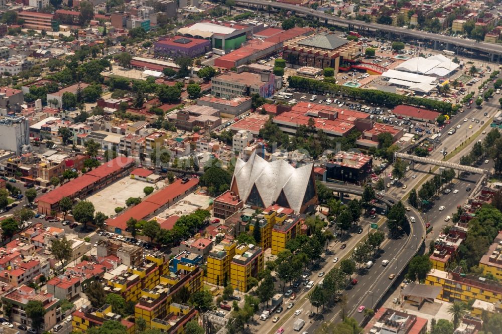 Luftbild Ciudad de Mexico - Kirchengebäude Nuestra Señora Aparecida del Brasil in Ciudad de Mexico in Mexiko