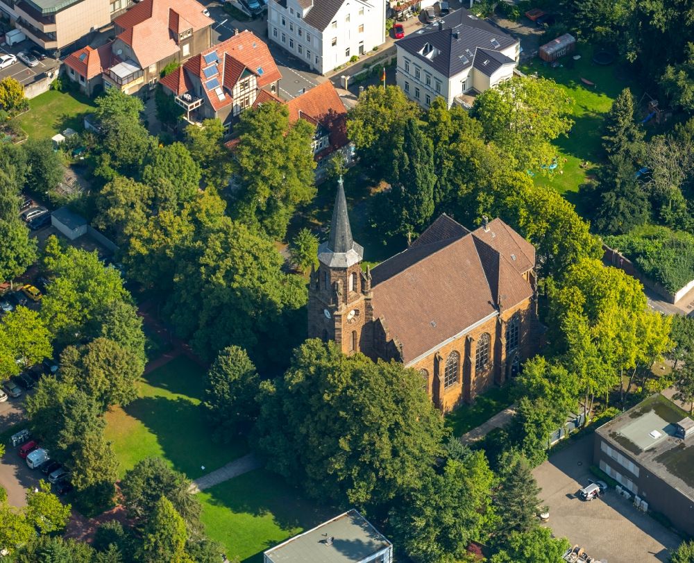 Luftaufnahme Bünde - Kirchengebäude der Pauluskirche in Bünde im Bundesland Nordrhein-Westfalen