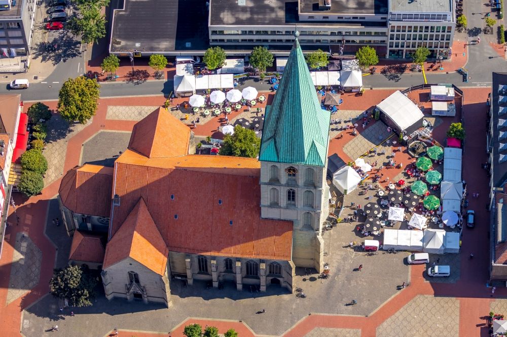 Hamm aus der Vogelperspektive: Kirchengebäude der Pauluskirche in Hamm im Bundesland Nordrhein-Westfalen, Deutschland