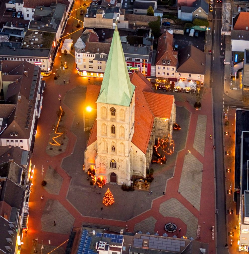 Luftaufnahme Hamm - Kirchengebäude der Pauluskirche in Hamm im Bundesland Nordrhein-Westfalen, Deutschland