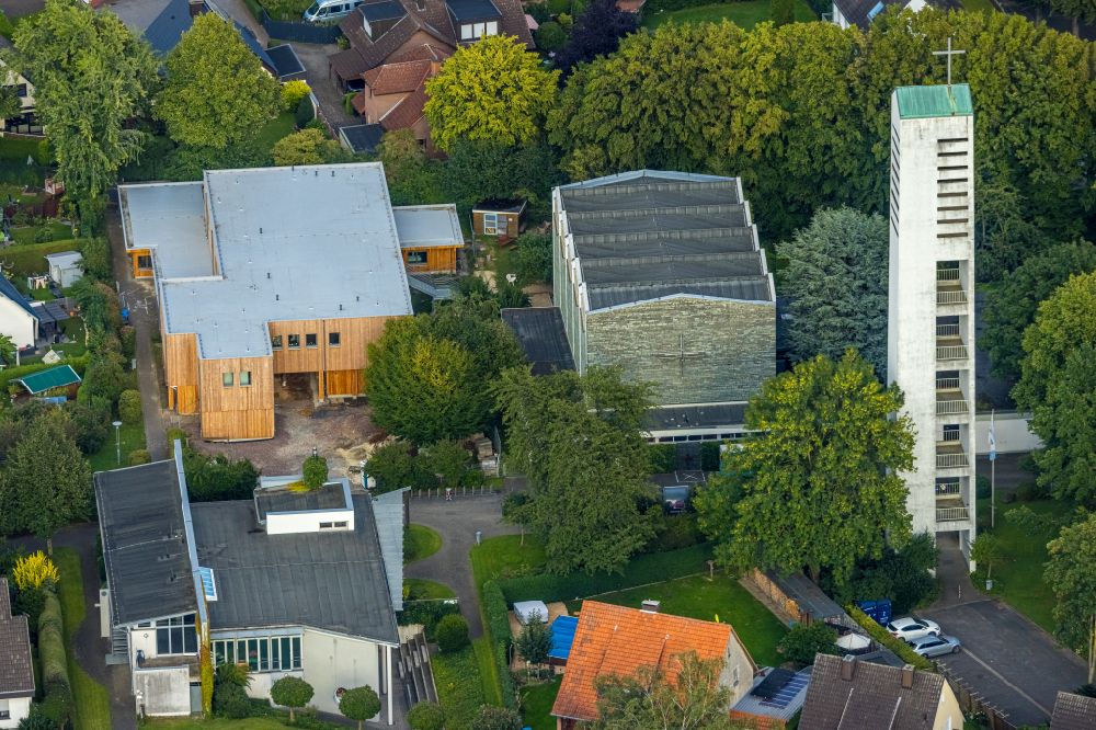 Luftaufnahme Werl - Kirchengebäude Pauluskirche in Werl im Bundesland Nordrhein-Westfalen, Deutschland