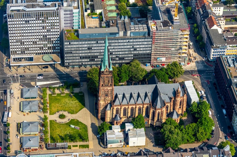 Luftbild Düsseldorf - Kirchengebäude St. Peter in Düsseldorf im Bundesland Nordrhein-Westfalen, Deutschland
