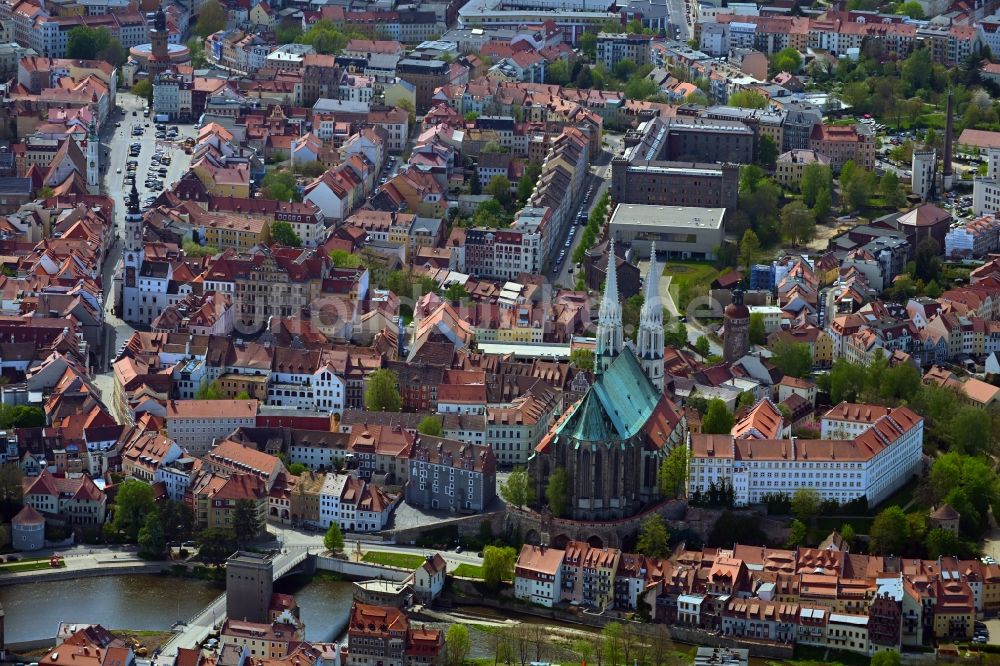 Luftbild Görlitz - Kirchengebäude der Peterskirche im Altstadt- Zentrum in Görlitz im Bundesland Sachsen, Deutschland