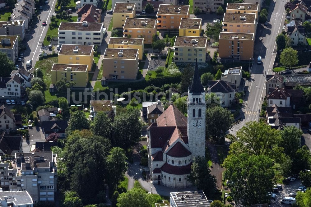 Luftbild Romanshorn - Kirchengebäude der Pfarrkirche St. Johannes der Täufer in Romanshorn im Kanton Thurgau, Schweiz