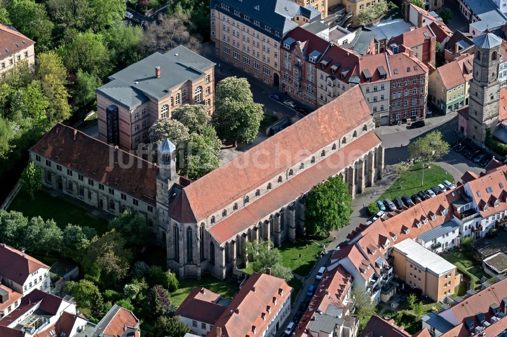 Luftaufnahme Erfurt - Kirchengebäude der Predigerkirche in Erfurt im Bundesland Thüringen, Deutschland