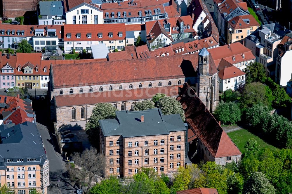 Luftaufnahme Erfurt - Kirchengebäude der Predigerkirche in Erfurt im Bundesland Thüringen, Deutschland