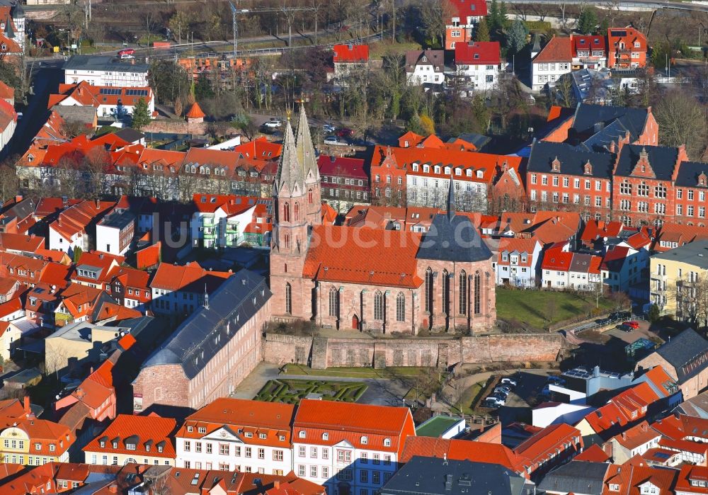 Luftaufnahme Heilbad Heiligenstadt - Kirchengebäude Propsteikirche St. Marien im Altstadt- Zentrum in Heilbad Heiligenstadt im Bundesland Thüringen, Deutschland