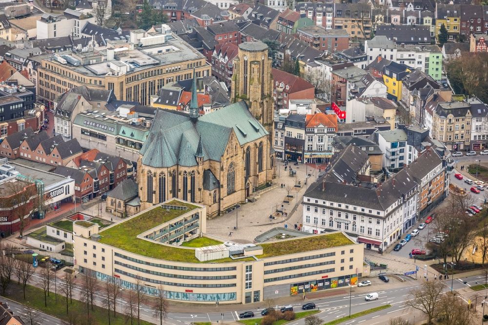 Luftbild Gelsenkirchen - Kirchengebäude der Propsteikirche St. Urbanus in Gelsenkirchen im Bundesland Nordrhein-Westfalen