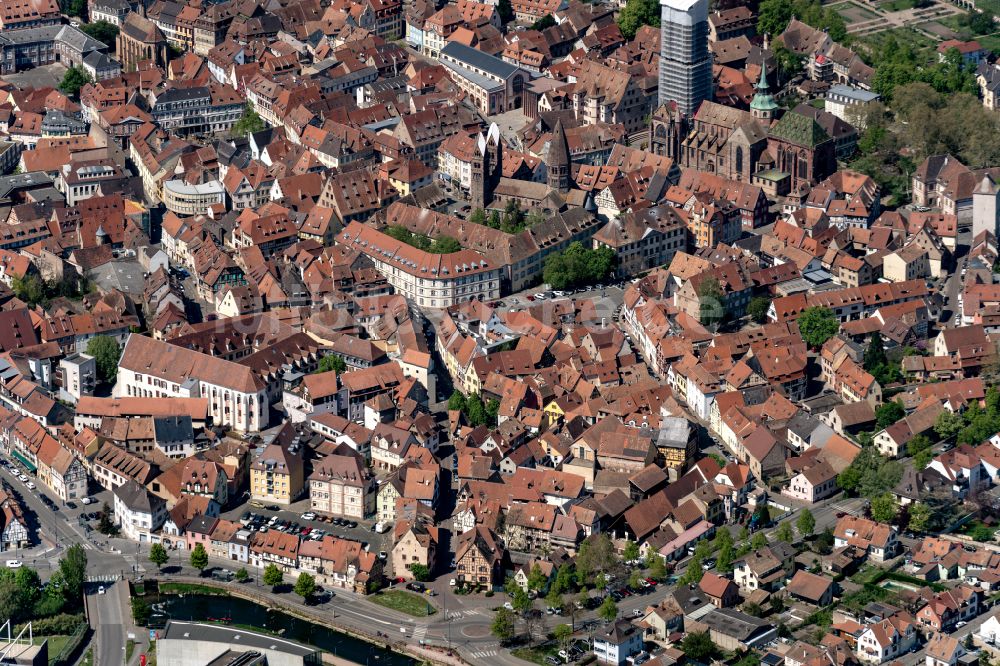 Selestat aus der Vogelperspektive: Kirchengebäude in Selestat in Grand Est, Frankreich