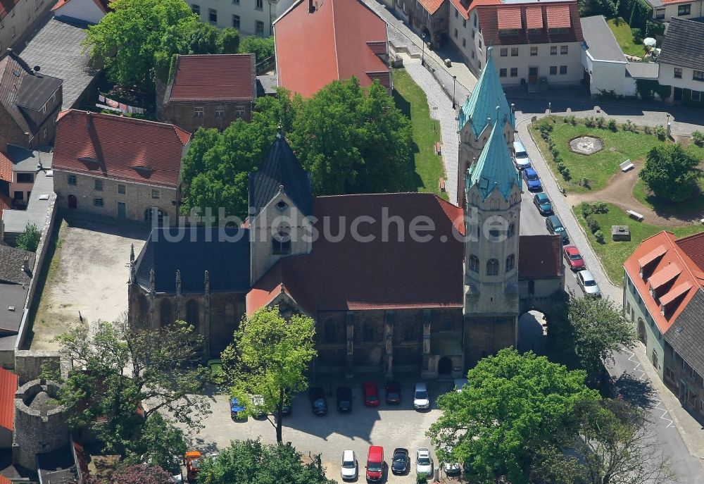 Luftaufnahme Freyburg (Unstrut) - Kirchengebäude Stadtkirche St. Marien im Altstadt- Zentrum in Freyburg (Unstrut) im Bundesland Sachsen-Anhalt, Deutschland