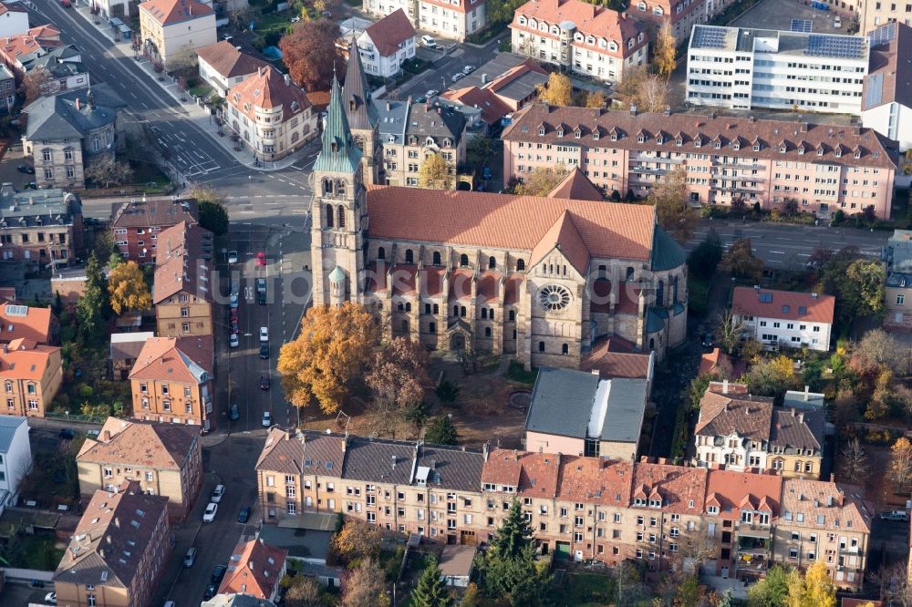 Luftbild Landau in der Pfalz - Kirchengebäude von St.Maria im Altstadt- Zentrum in Landau in der Pfalz im Bundesland Rheinland-Pfalz, Deutschland