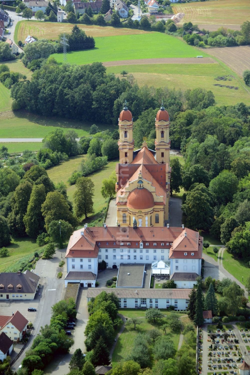Ellwangen (Jagst) aus der Vogelperspektive: Kirchengebäude der Wallfahrtskirche Schönenberg in Ellwangen (Jagst) im Bundesland Baden-Württemberg