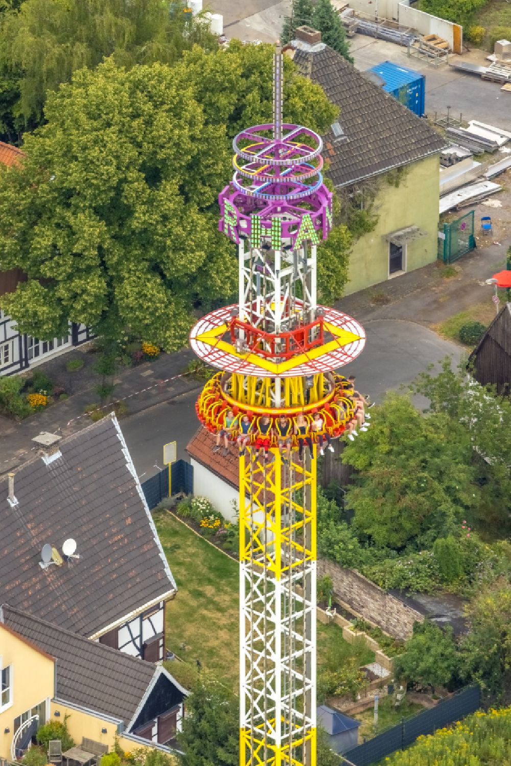 Luftbild Herne - Kirmes - und Rummel- Veranstaltungsgelände beim Volksfest Cranger Kirmes in Herne im Bundesland Nordrhein-Westfalen