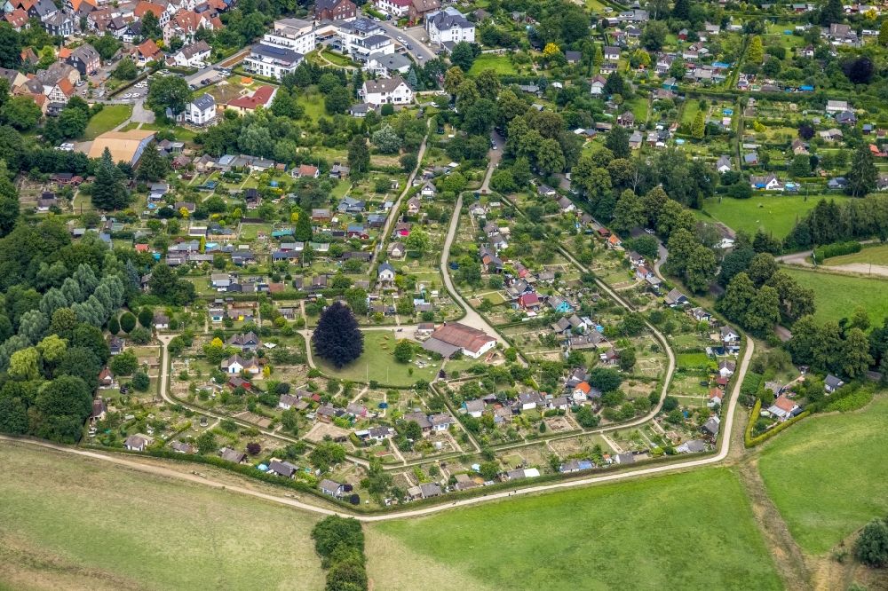 Schwerte von oben - Kleingartenanlagen und Bungalowsiedelung Im Reiche des Wassers in Schwerte im Bundesland Nordrhein-Westfalen, Deutschland
