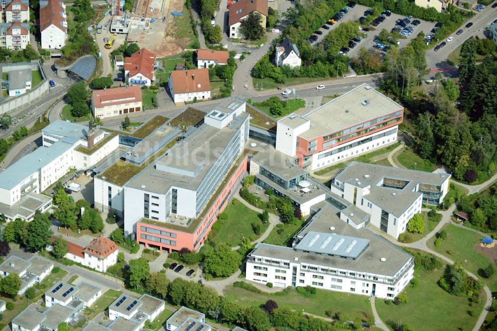 Luftaufnahme Ellwangen (Jagst) - Klinikgelände des Krankenhauses in Ellwangen (Jagst) im Bundesland Baden-Württemberg