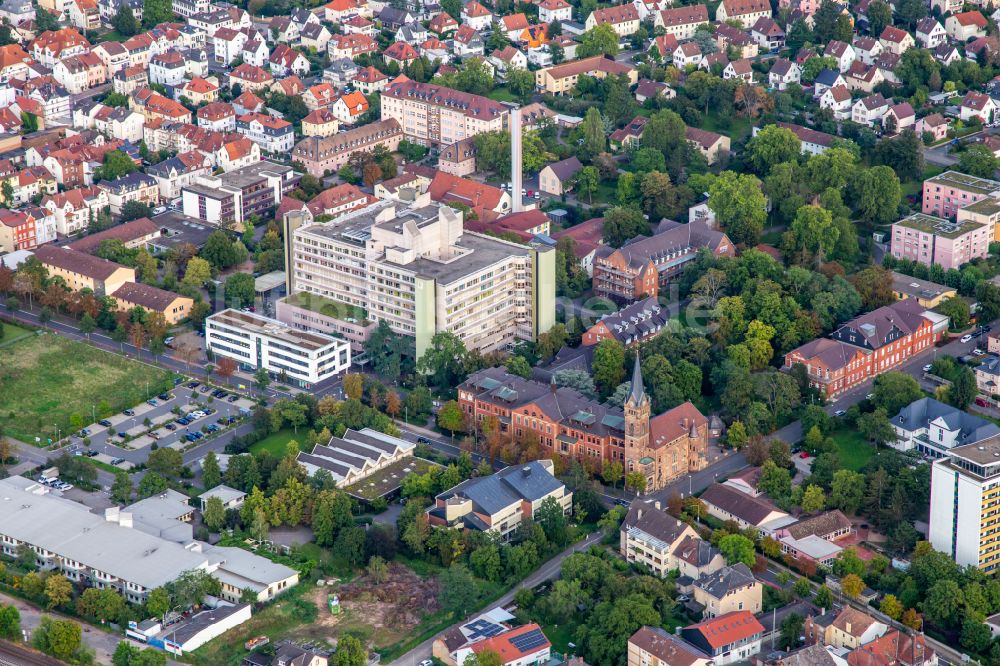 Bad Kreuznach aus der Vogelperspektive: Klinikgelände des Diakonie Krankenhaus in Bad Kreuznach im Bundesland Rheinland-Pfalz, Deutschland