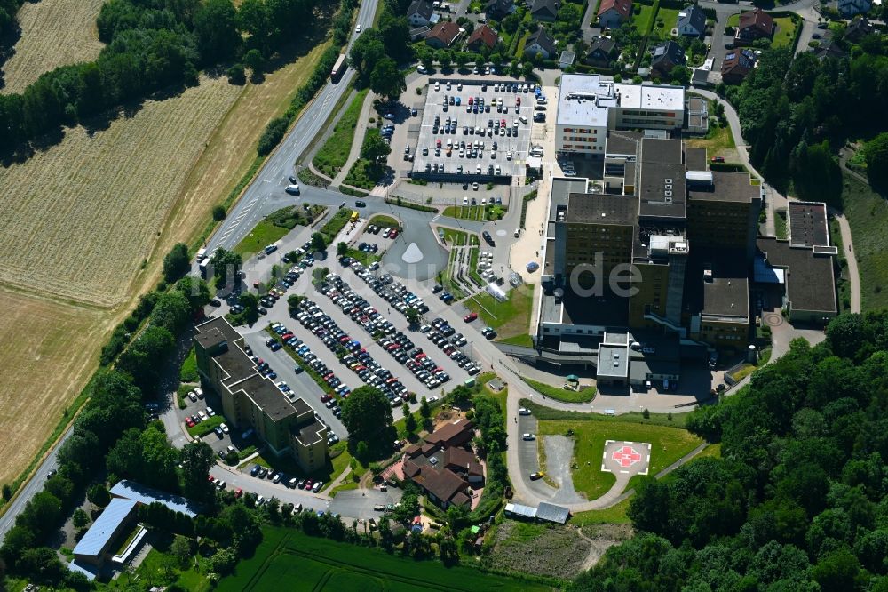 Luftbild Höxter - Klinikgelände des Klinikum Weser-Egge - St. Ansgar Krankenhaus Höxter in Höxter im Bundesland Nordrhein-Westfalen - NRW, Deutschland
