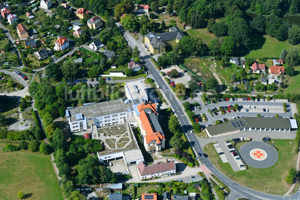Radeberg aus der Vogelperspektive: Klinikgelände des Krankenhauses Asklepios-ASB Krankenhaus Radeberg GmbH in Radeberg im Bundesland Sachsen, Deutschland