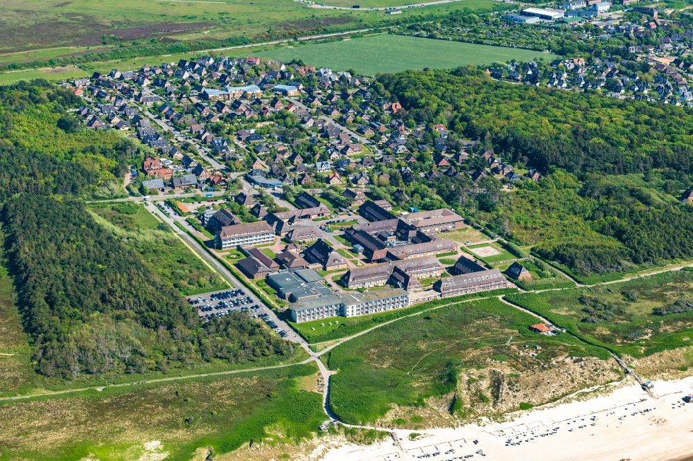 Luftaufnahme Sylt - Klinikgelände des Krankenhauses Asklepios Nordseeklinik in Westerland (Sylt) im Bundesland Schleswig-Holstein, Deutschland
