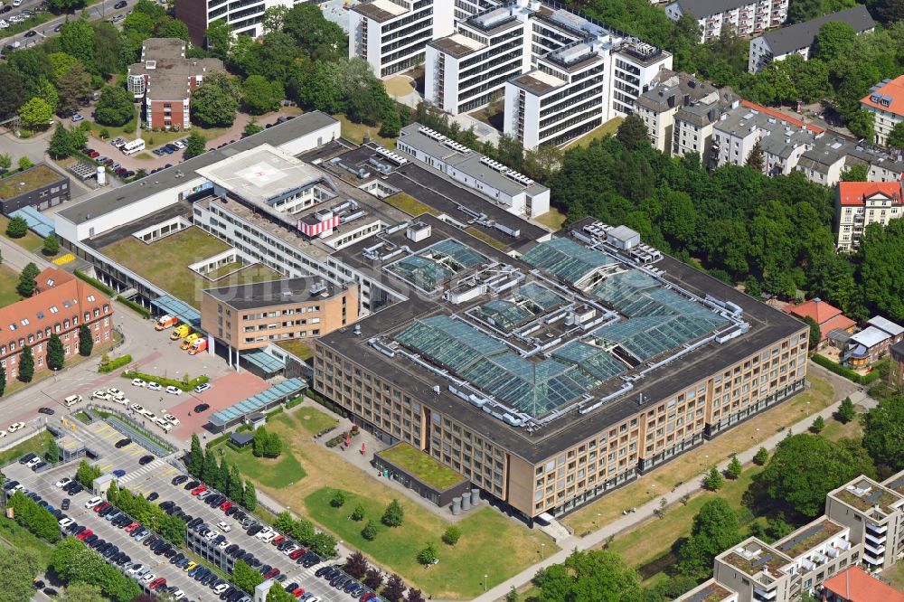 Luftbild Hamburg - Klinikgelände des Krankenhauses und Augenklinik im Ortsteil Barmbek in Hamburg, Deutschland