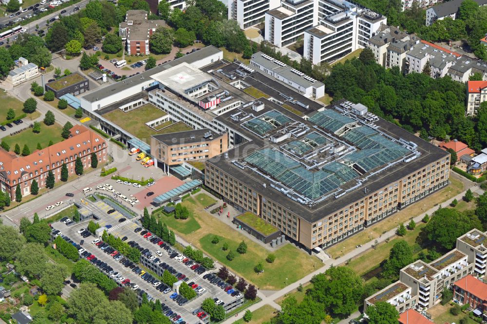 Luftaufnahme Hamburg - Klinikgelände des Krankenhauses und Augenklinik im Ortsteil Barmbek in Hamburg, Deutschland