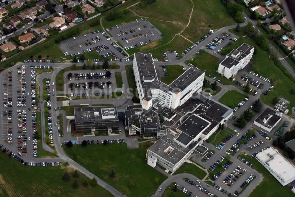 Luftaufnahme Saint-Jean - Klinikgelände des Krankenhauses Centre Chirurgie Main - Clinique de l'Union am Boulevard Ratalens in Saint-Jean in Languedoc-Roussillon Midi-Pyrenees, Frankreich