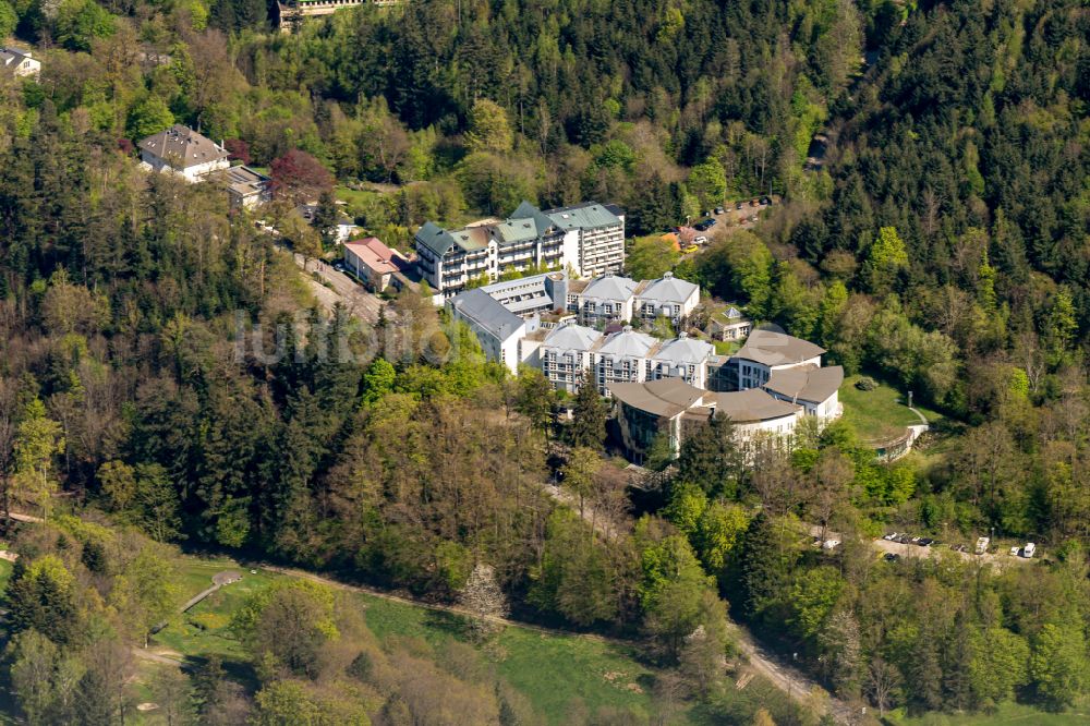 Luftaufnahme Baden-Baden - Klinikgelände des Krankenhauses cts Klinik Korbmattfelsenhof in Baden-Baden im Bundesland Baden-Württemberg, Deutschland