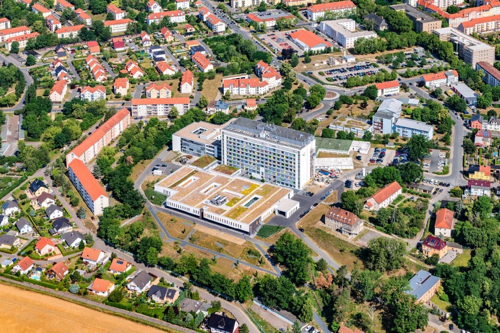 Luftaufnahme Riesa - Klinikgelände des Krankenhauses Elblandklinikum in Riesa im Bundesland Sachsen, Deutschland