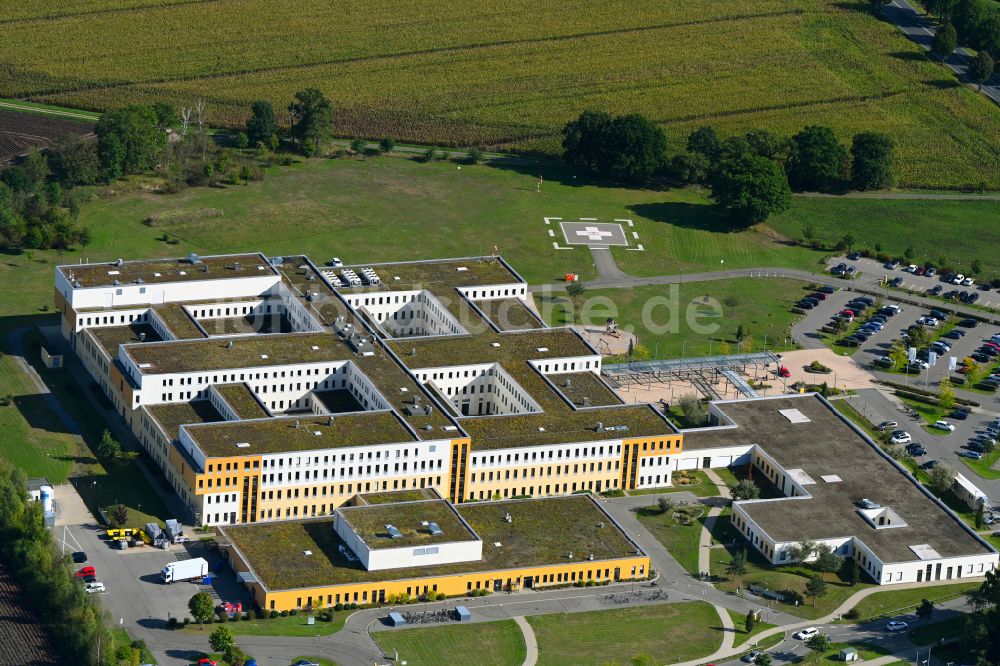 Luftaufnahme Gifhorn - Klinikgelände des Krankenhauses Helios Klinikum Gifhorn in Gifhorn im Bundesland Niedersachsen, Deutschland
