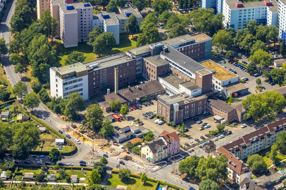 Dortmund von oben - Klinikgelände des Krankenhauses St.-Josefs-Hospital Dortmund an der Wilhelm-Schmidt-Straße in Dortmund im Bundesland Nordrhein-Westfalen, Deutschland