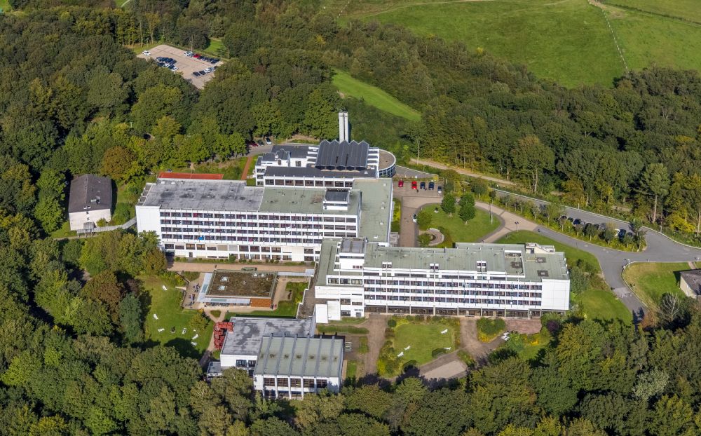 Luftbild Ennepetal - Klinikgelände des Krankenhauses Klinik Königsfeld an der Holthauser Talstraße in Ennepetal im Bundesland Nordrhein-Westfalen - NRW, Deutschland