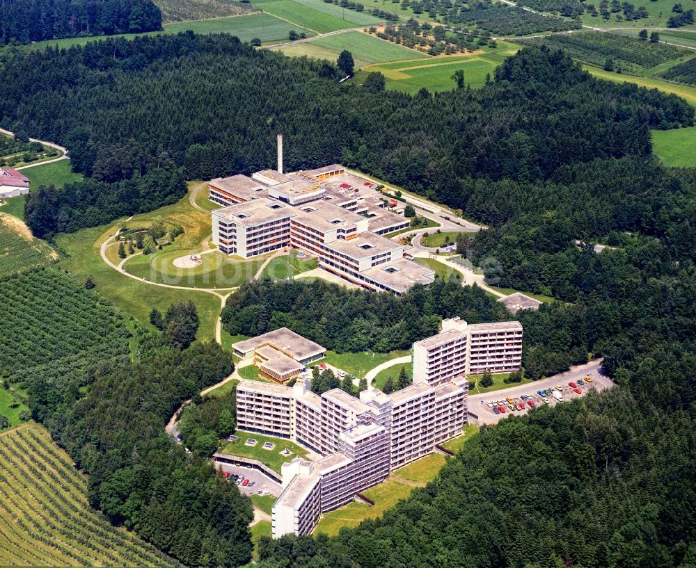 Luftbild Friedrichshafen - Klinikgelände des Krankenhauses Klinikum Friedrichshafen im Ortsteil Manzell in Friedrichshafen im Bundesland Baden-Württemberg, Deutschland