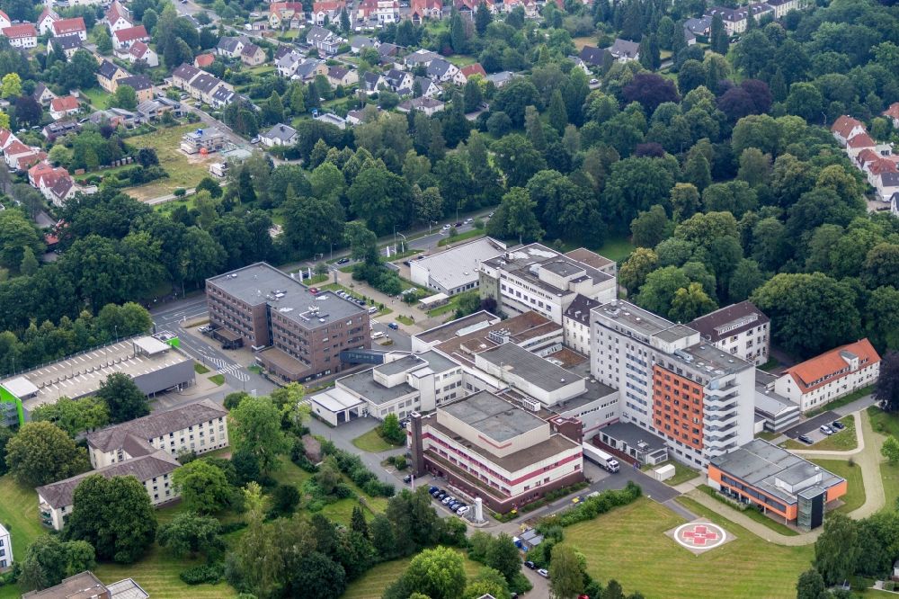 Lemgo von oben - Klinikgelände des Krankenhauses Klinikum Lippe Lemgo Rintelner Straße in Lemgo im Bundesland Nordrhein-Westfalen, Deutschland