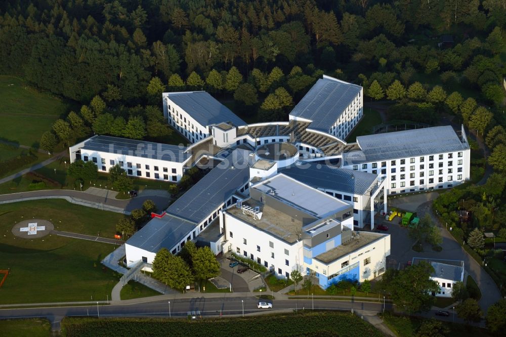 Luftaufnahme Zschopau - Klinikgelände des Krankenhauses der Klinikum Mittleres Erzgebirge gGmbH in Zschopau im Bundesland Sachsen, Deutschland