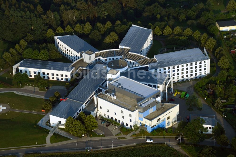 Zschopau von oben - Klinikgelände des Krankenhauses der Klinikum Mittleres Erzgebirge gGmbH in Zschopau im Bundesland Sachsen, Deutschland