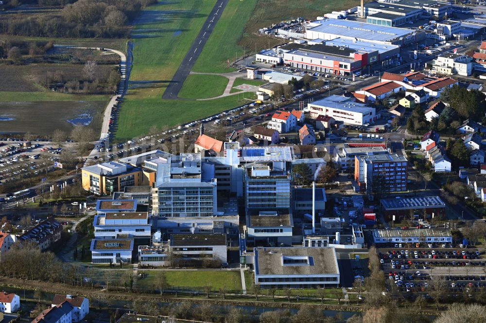 Luftbild Neumarkt in der Oberpfalz - Klinikgelände des Krankenhauses Klinikum Neumarkt i.d.OPf in Neumarkt in der Oberpfalz im Bundesland Bayern, Deutschland