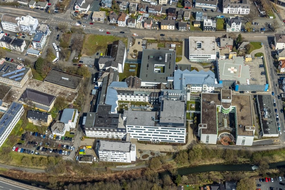 Luftaufnahme Siegen - Klinikgelände des Krankenhauses Kreisklinikum Siegen in Siegen im Bundesland Nordrhein-Westfalen, Deutschland