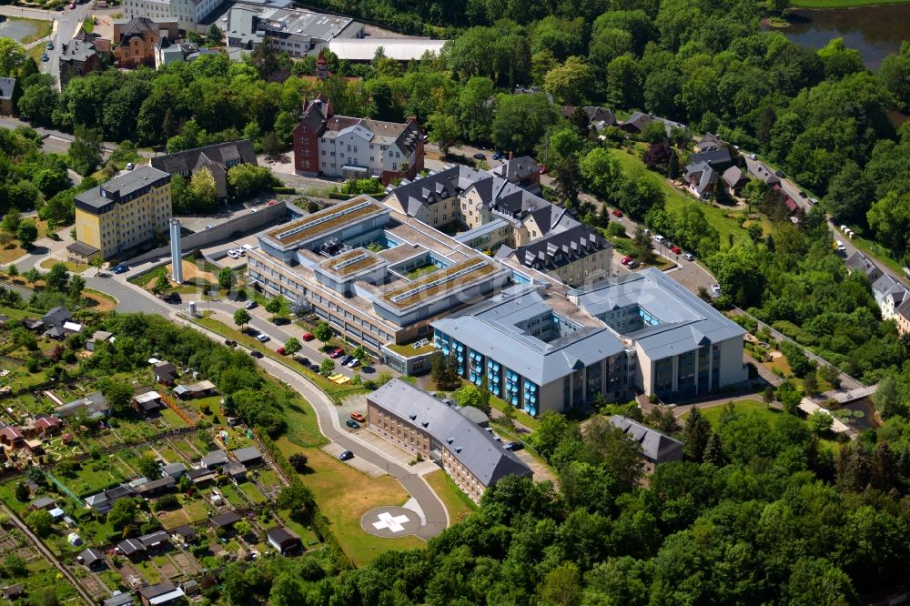 Greiz von oben - Klinikgelände des Krankenhauses Kreiskrankenhaus Greiz in Greiz im Bundesland Thüringen, Deutschland