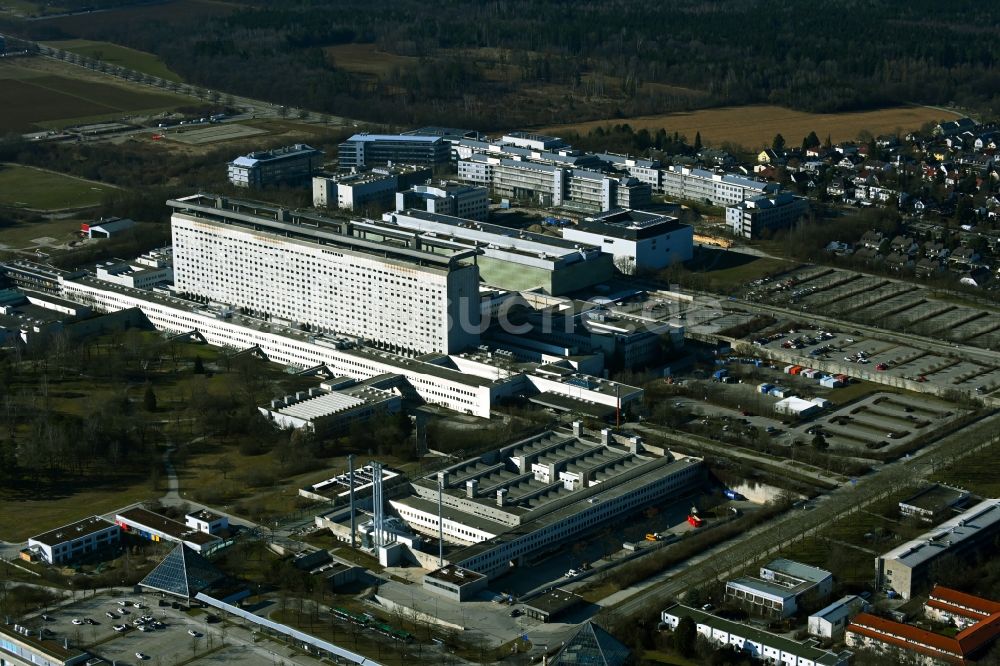 Luftaufnahme München - Klinikgelände des Krankenhauses LMU - Klinikum der Universität München in München im Bundesland Bayern, Deutschland