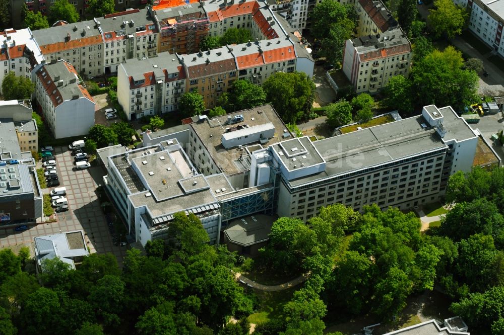 Luftaufnahme Berlin - Klinikgelände des Krankenhauses Maria Heimsuchung Caritas Klinik Pankow in Berlin, Deutschland