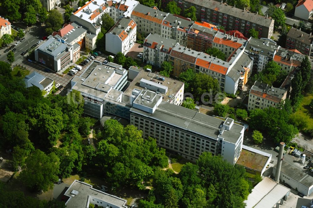 Berlin von oben - Klinikgelände des Krankenhauses Maria Heimsuchung Caritas Klinik Pankow in Berlin, Deutschland