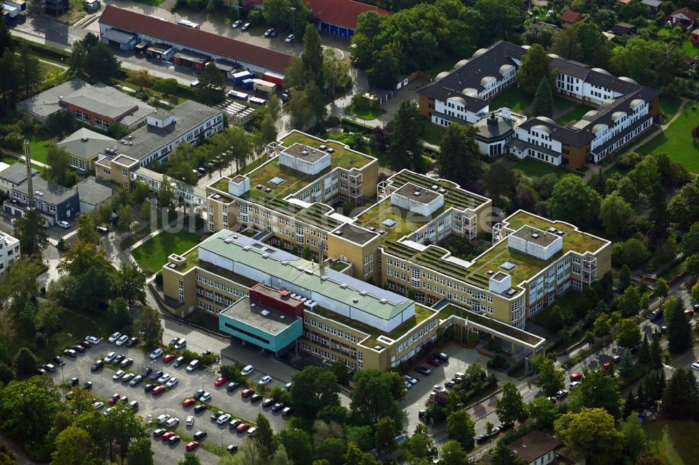Berlin von oben - Klinikgelände des Krankenhauses St. Marien Krankenhaus im Ortsteil Lankwitz in Berlin, Deutschland