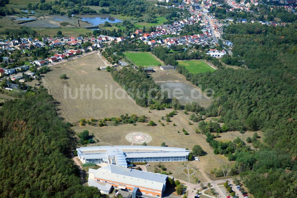 Luftbild Coswig (Anhalt) - Klinikgelände des Krankenhauses MediClin Herzzentrum Coswig Lerchenfeld im Ortsteil Düben in Coswig (Anhalt) im Bundesland Sachsen-Anhalt, Deutschland
