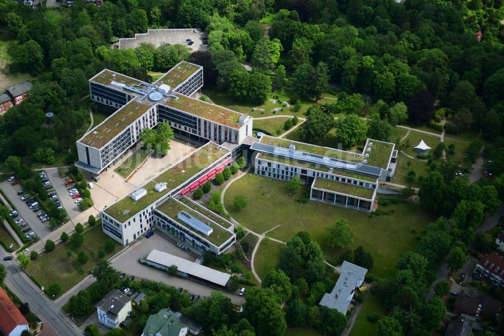 Luftbild Bad Malente-Gremsmühlen - Klinikgelände des Krankenhauses Mühlenbergklinik - Holsteinische Schweiz in Bad Malente-Gremsmühlen im Bundesland Schleswig-Holstein, Deutschland