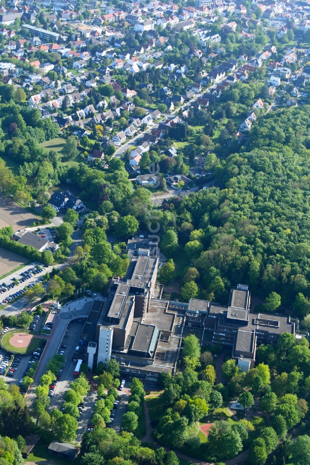Luftbild Lübbecke - Klinikgelände des Krankenhauses Mühlenkreiskliniken AöR in Lübbecke im Bundesland Nordrhein-Westfalen, Deutschland