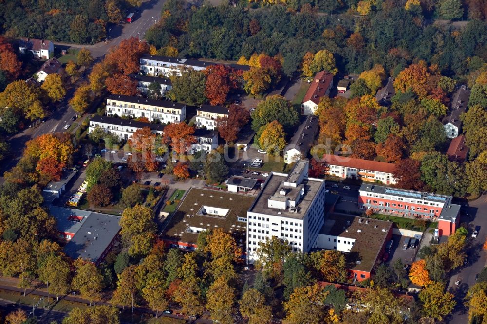 Luftbild Berlin - Klinikgelände des Krankenhauses Paulinen Krankenhaus im Ortsteil Charlottenburg in Berlin, Deutschland